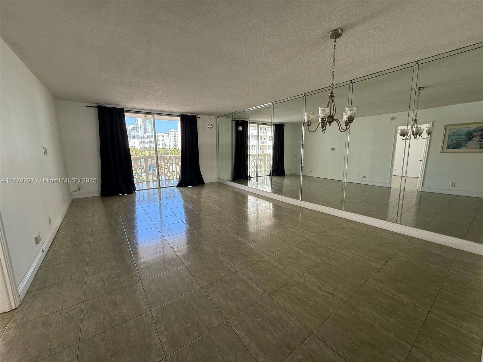 Hallandale Beach, FL 33009,1825 S Ocean Dr #503