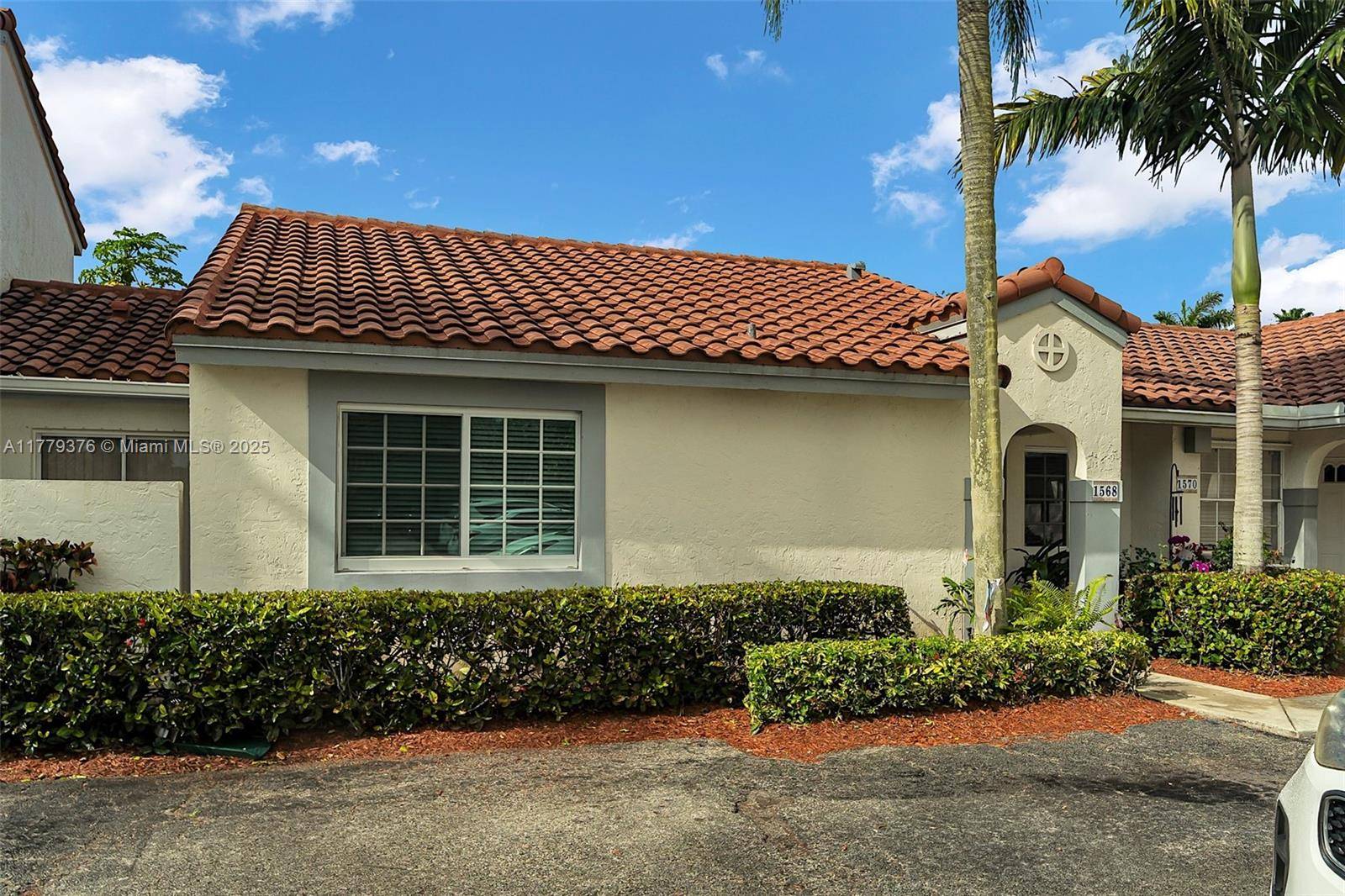 Weston, FL 33326,1568 Springside Dr #1568