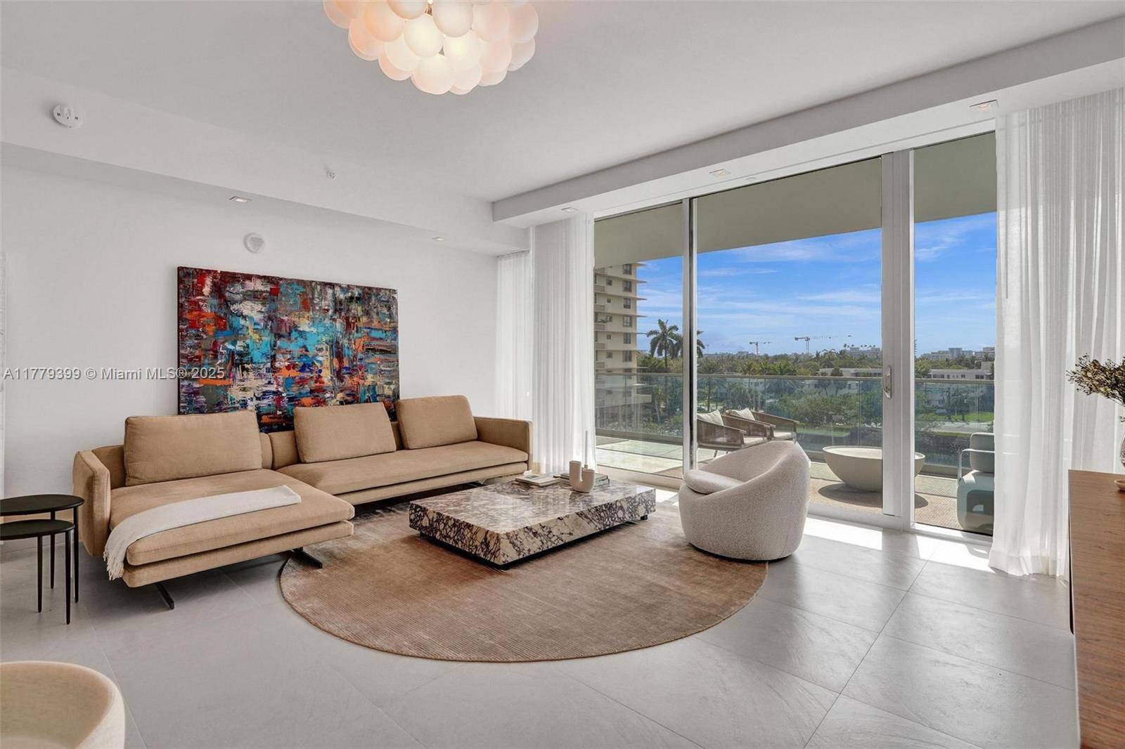 Bal Harbour, FL 33154,10201 Collins Ave #404