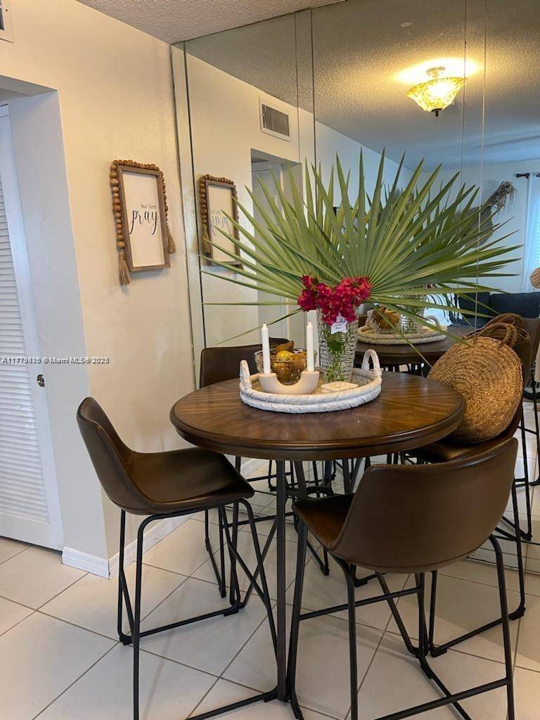 Davie, FL 33314,4163 SW 67th Ave #116C