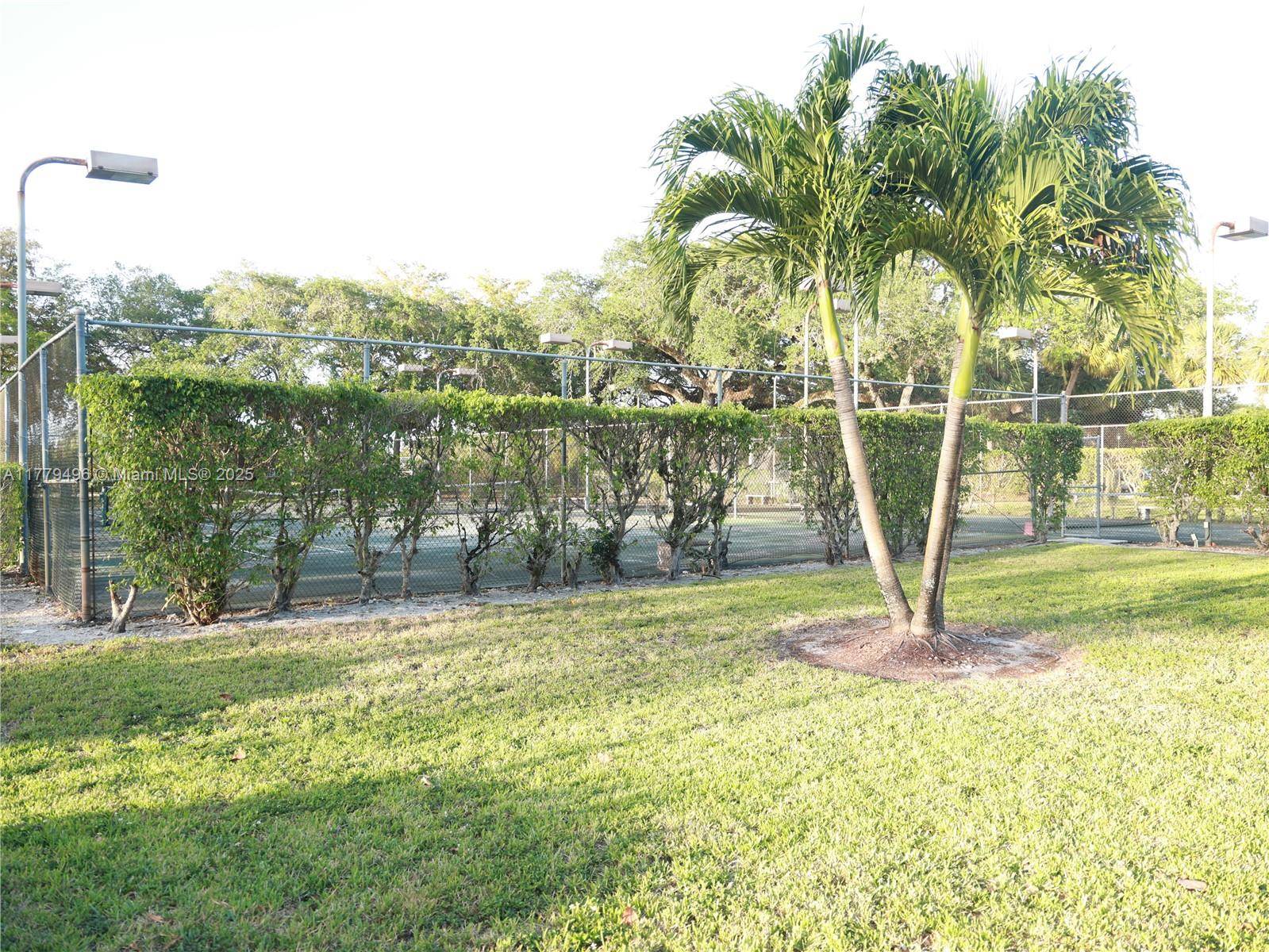 Lauderhill, FL 33319,5550 NW 44th St #418B