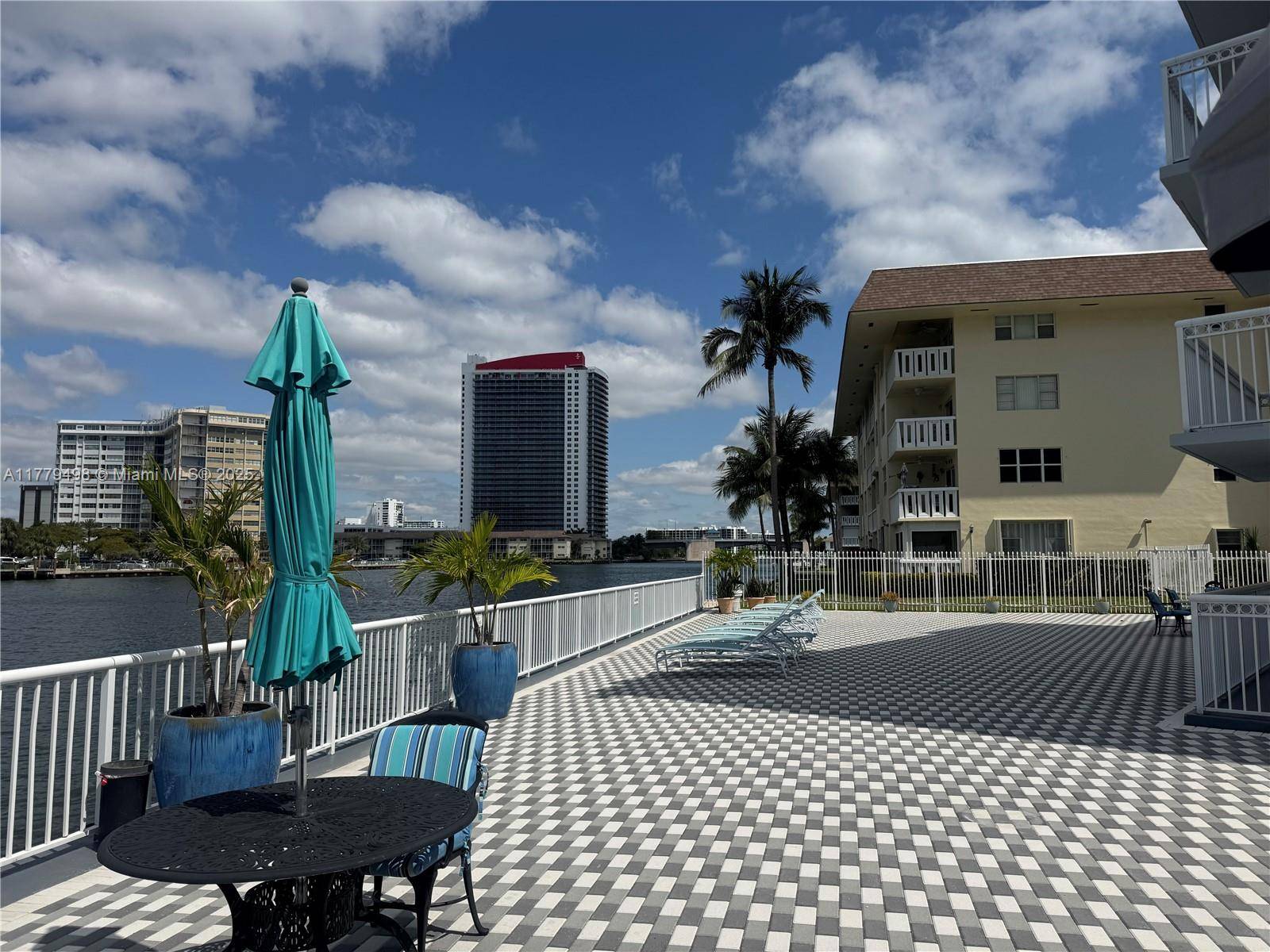 Hallandale Beach, FL 33009,1913 S Ocean Dr #427