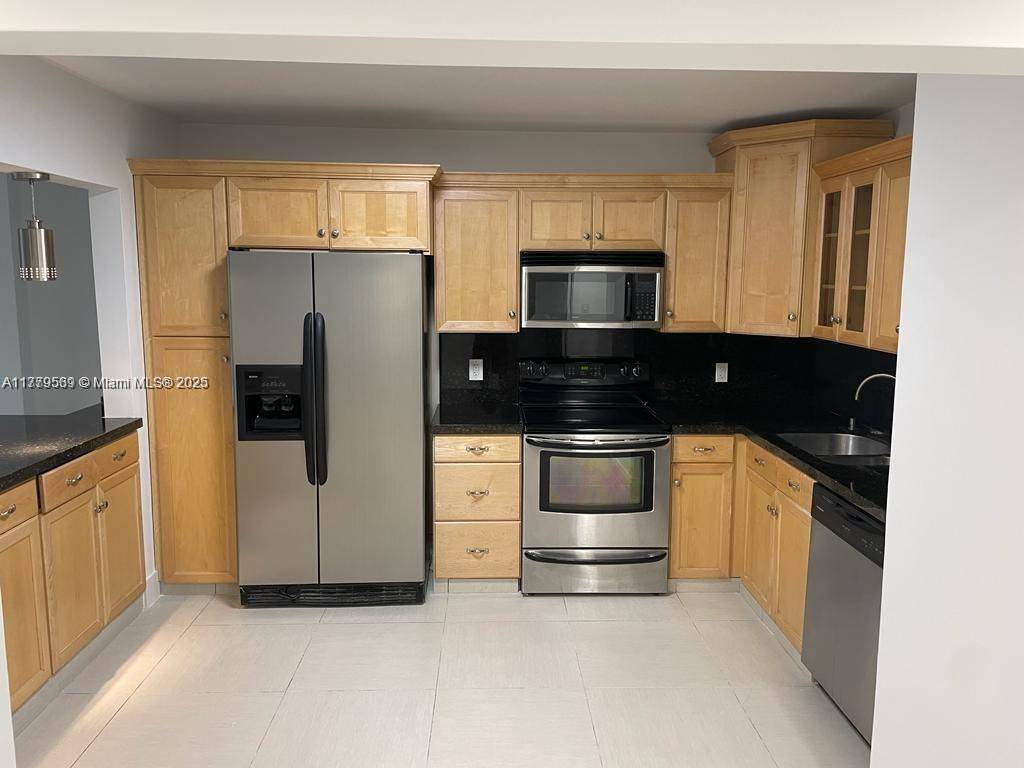 Surfside, FL 33154,8877 Collins Ave #305