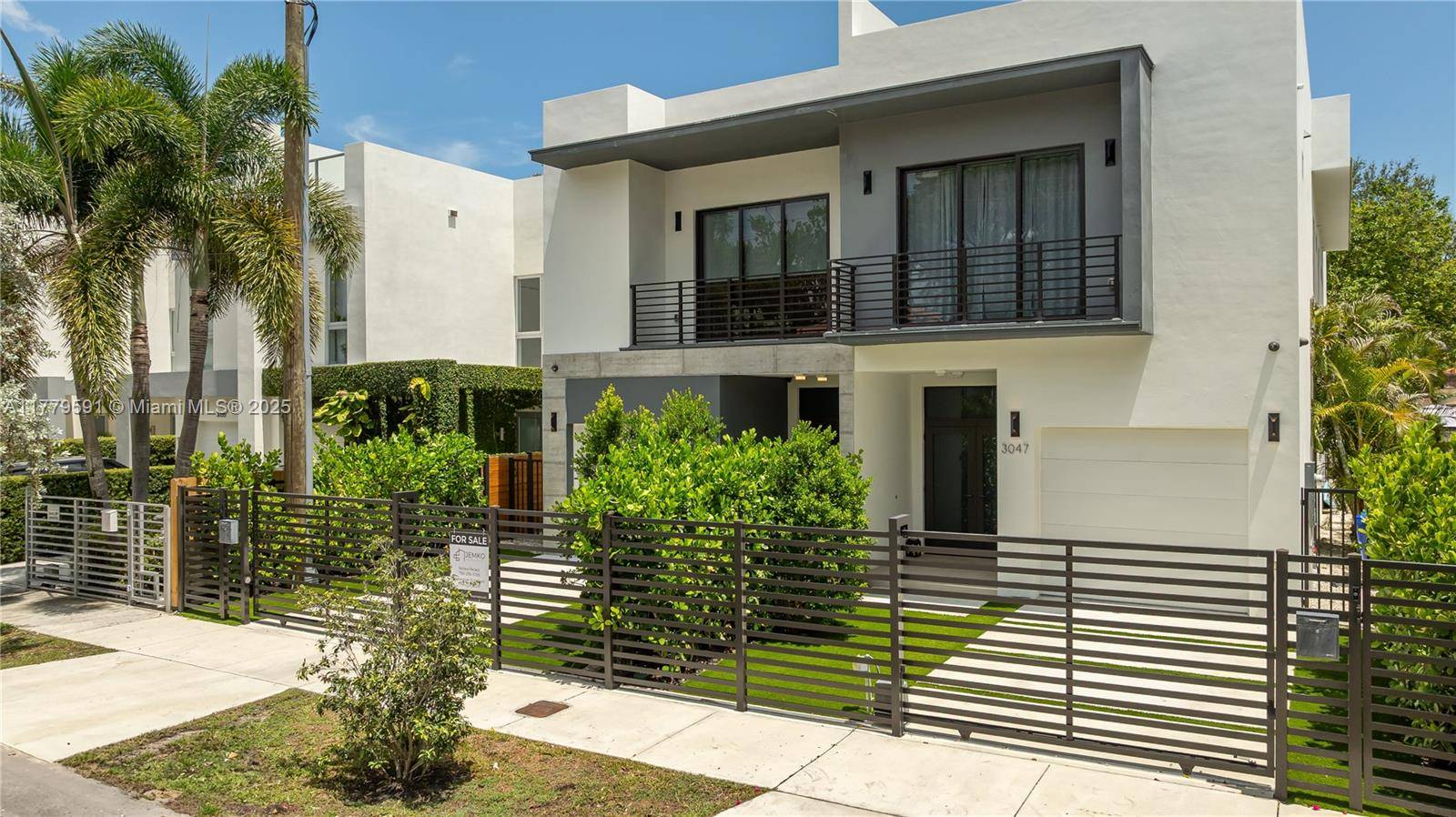 Miami, FL 33133,3045 Elizabeth St #3045