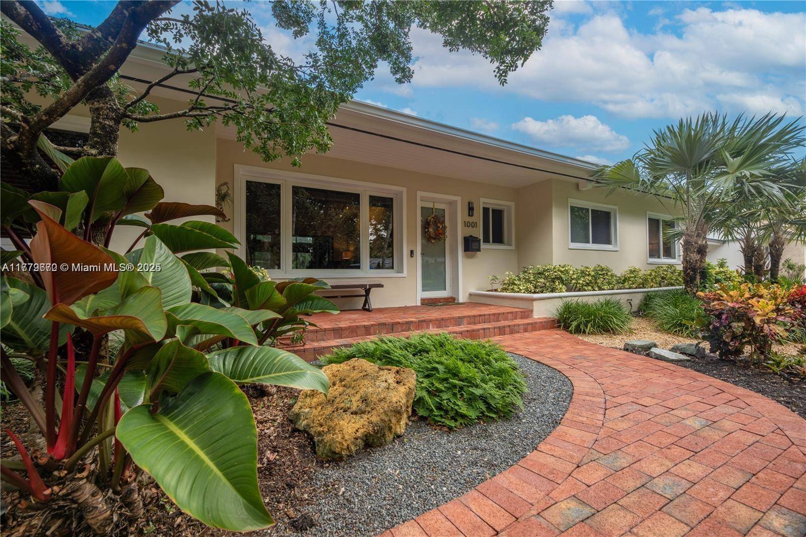 Coral Gables, FL 33146,1001 S Alhambra Cir