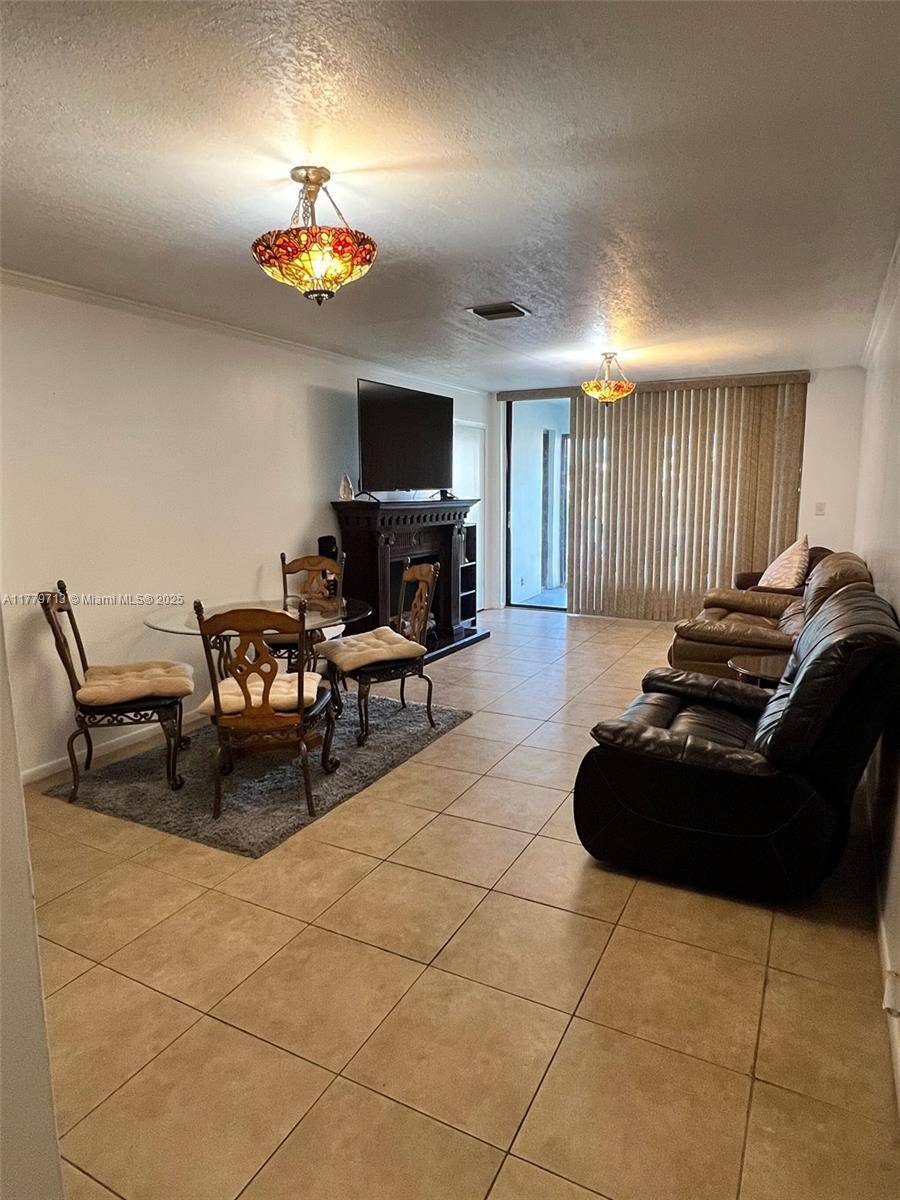 Oakland Park, FL 33309,208 Lake Pointe Dr #207
