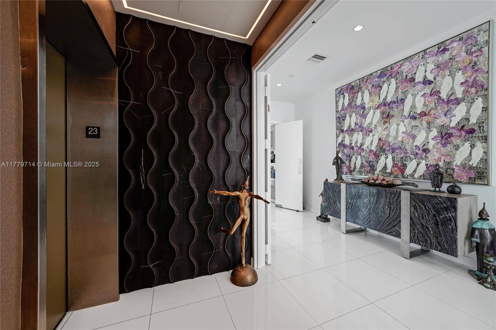 Miami, FL 33131,900 Brickell Key Blvd #2304