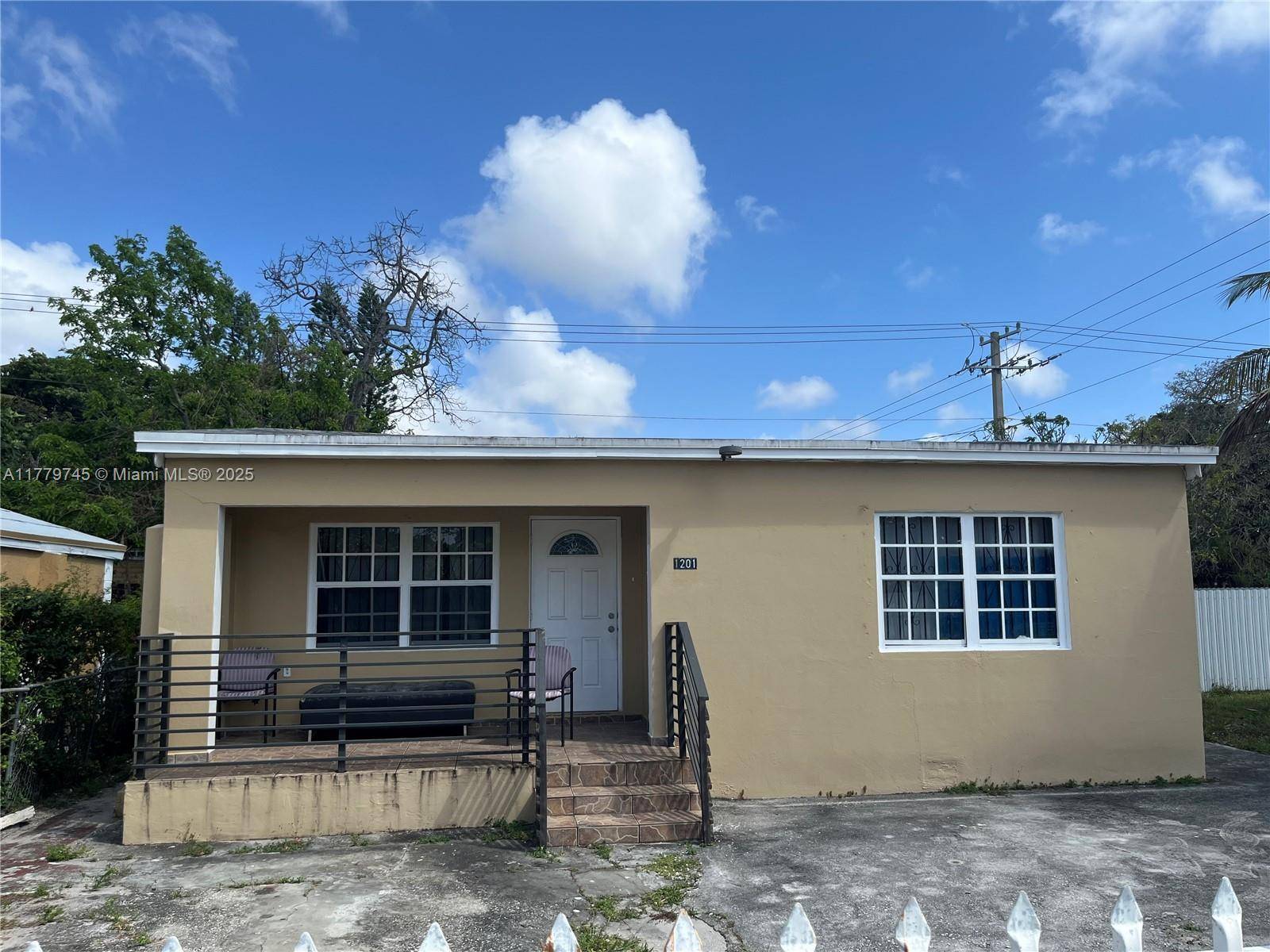 North Miami, FL 33167,1201 NW 117th St