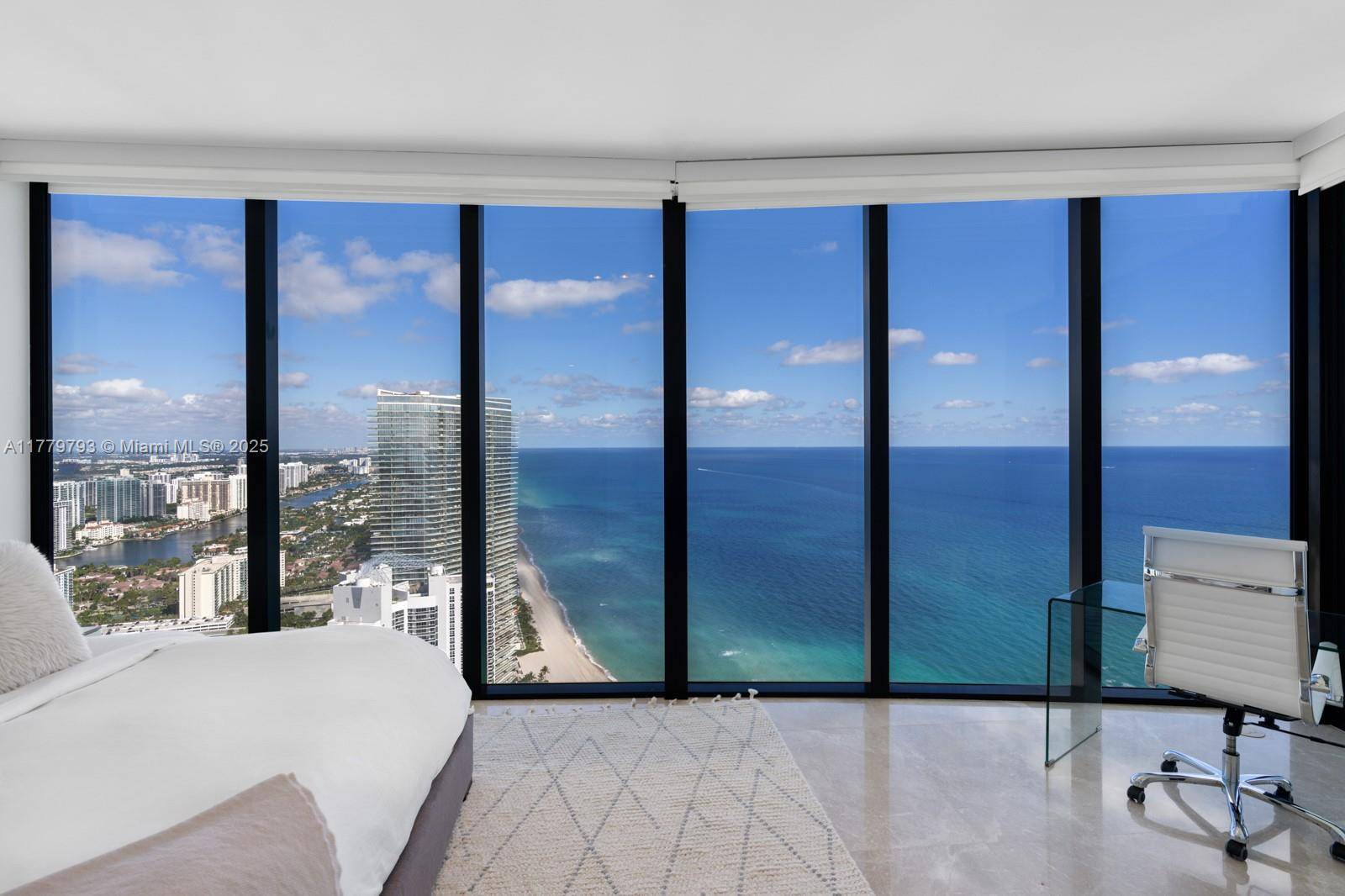 Sunny Isles Beach, FL 33160,18555 Collins Ave #5105