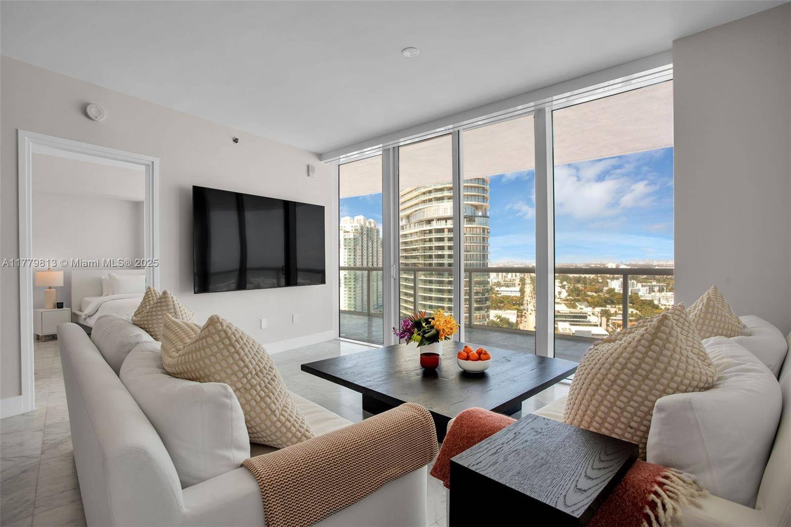 Miami Beach, FL 33139,450 Alton Rd #2110
