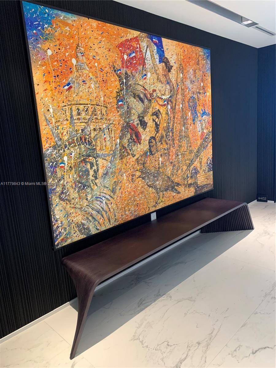 Miami, FL 33132,1000 Biscayne Blvd #4402
