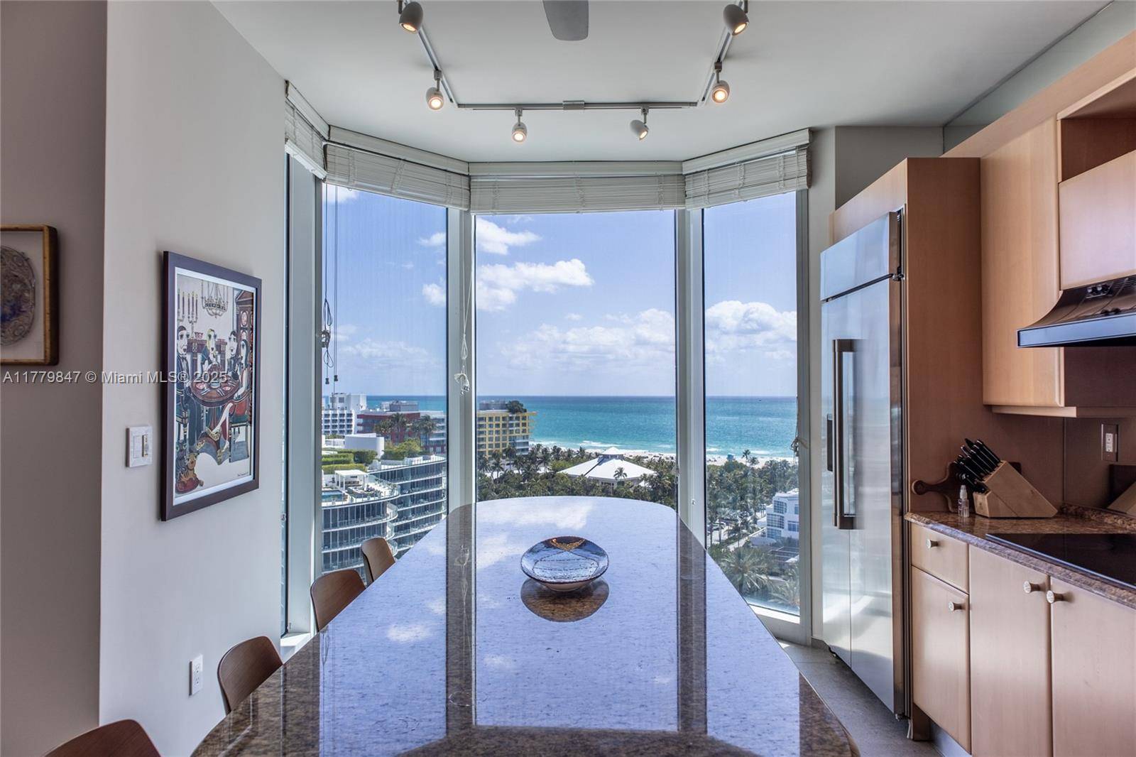Miami Beach, FL 33139,300 S Pointe Dr #1502