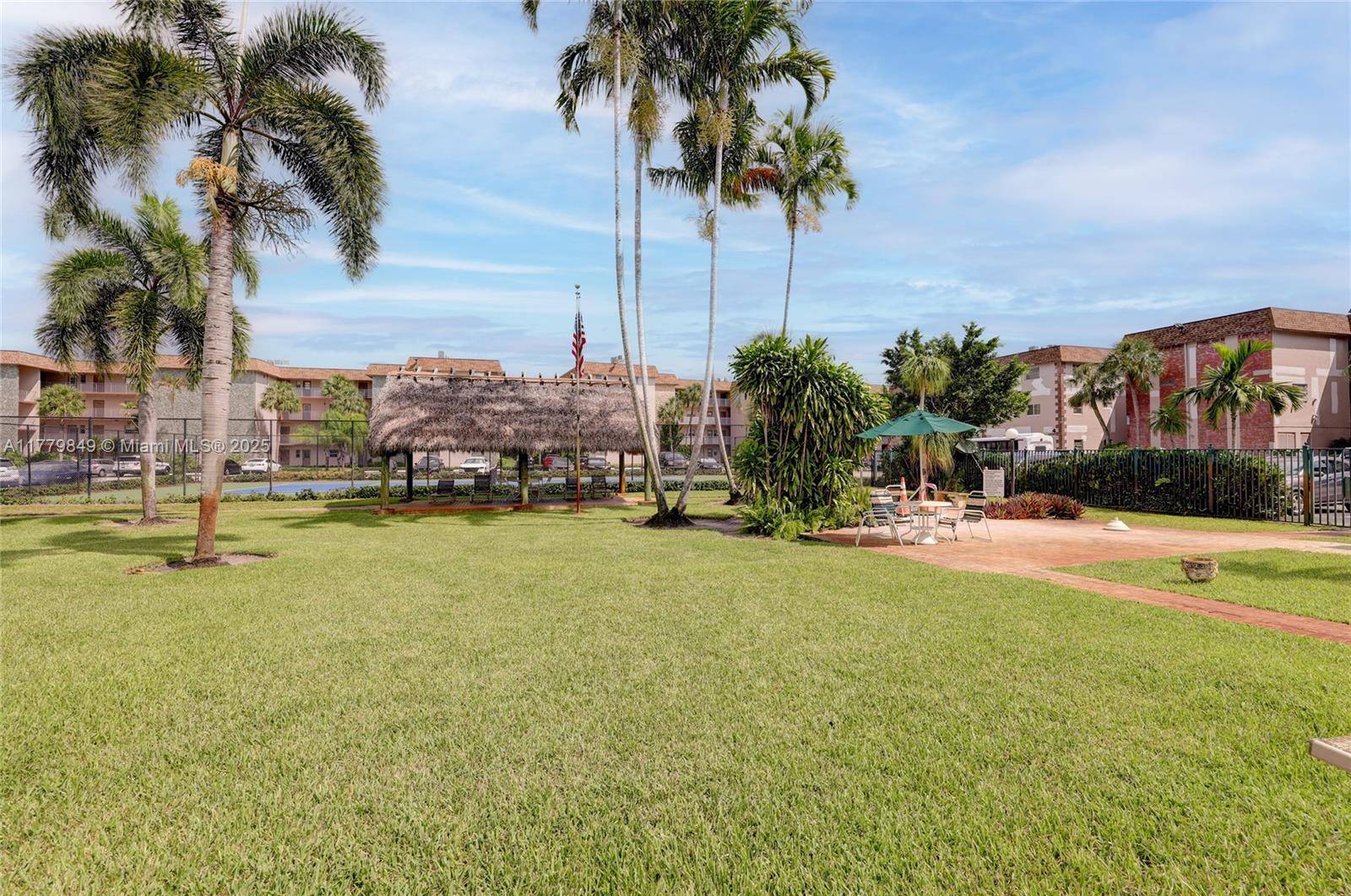Davie, FL 33324,8141 SW 24th Ct #306