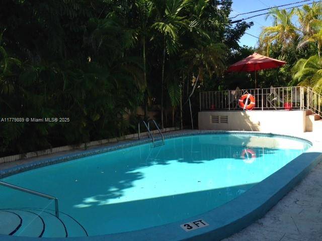 Coral Gables, FL 33134,1650 S LE JEUNE RD #202