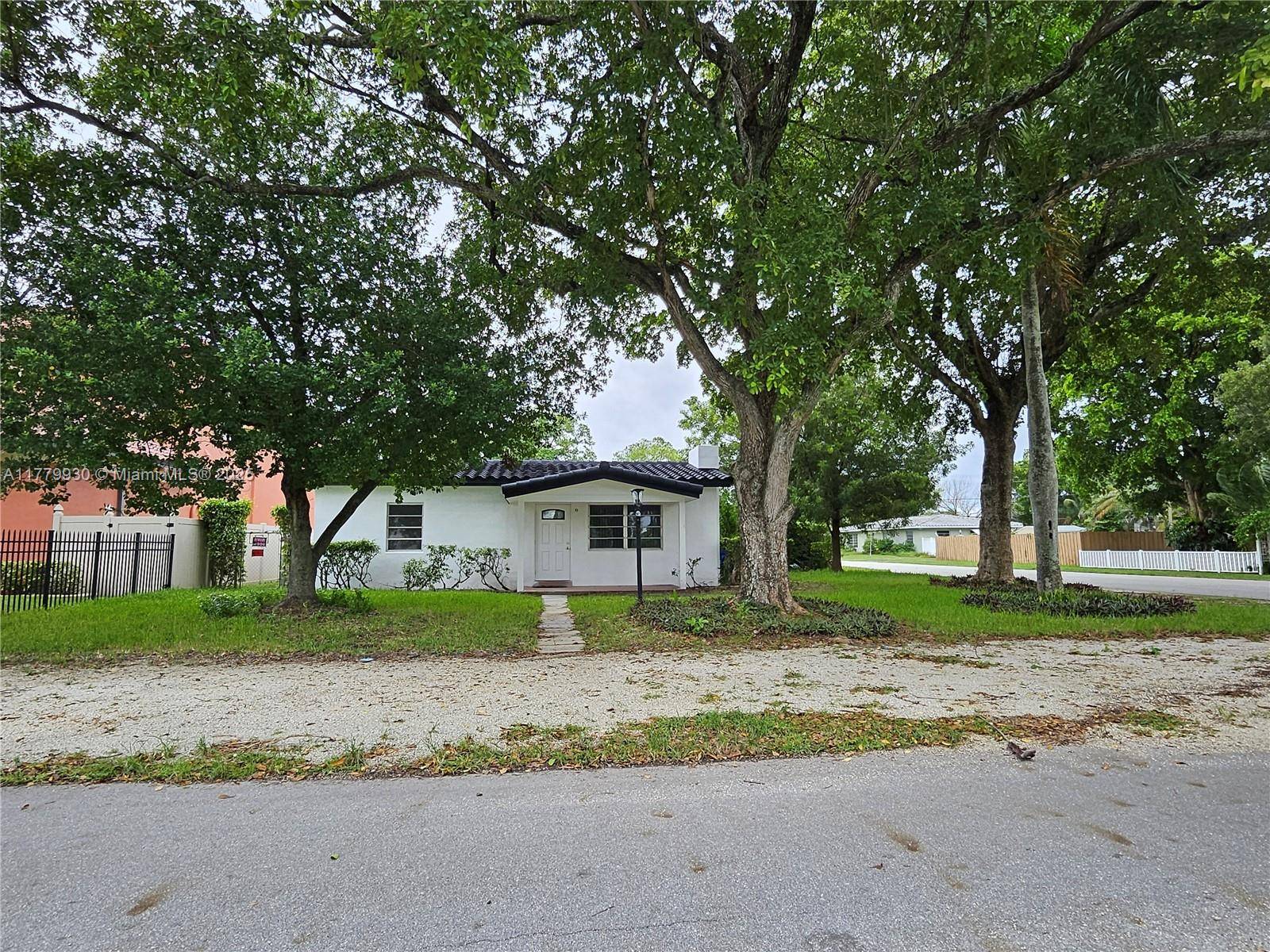 Pompano Beach, FL 33060,700 NE 7th St
