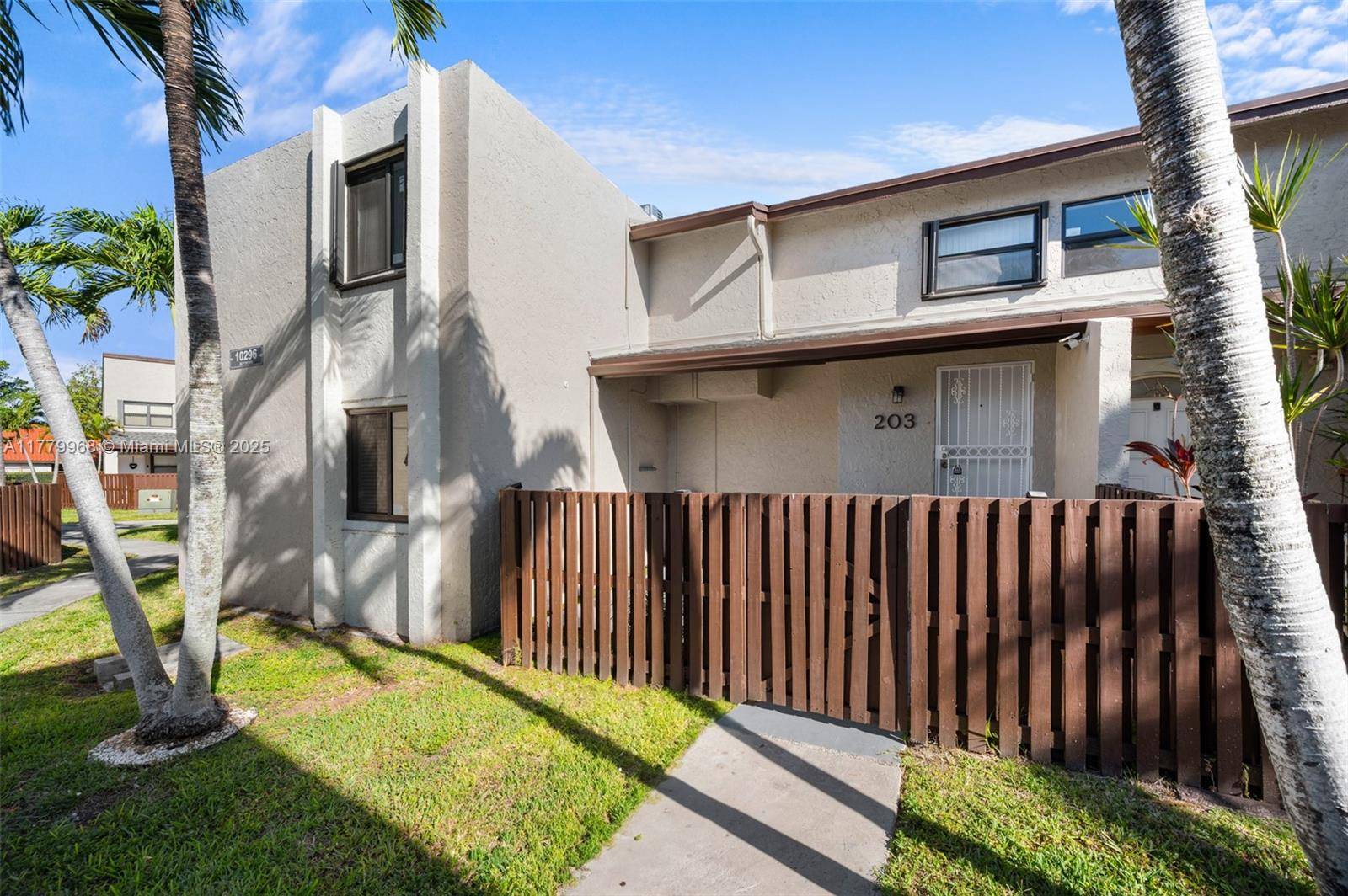 Miami, FL 33172,10296 NW 9 St Cir #203