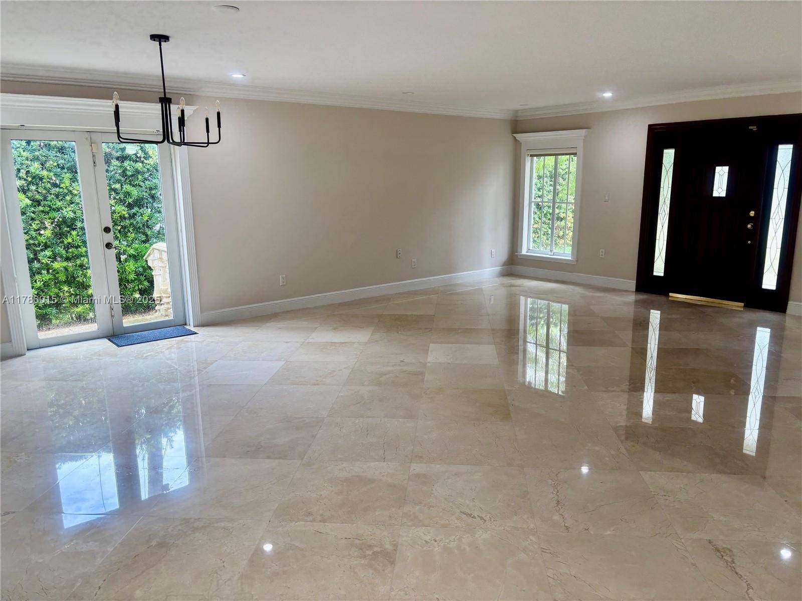 Coral Gables, FL 33134,409 Catalonia Ave
