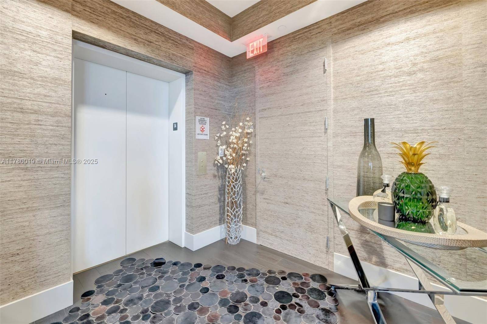 Aventura, FL 33160,4100 Island Blvd #1404