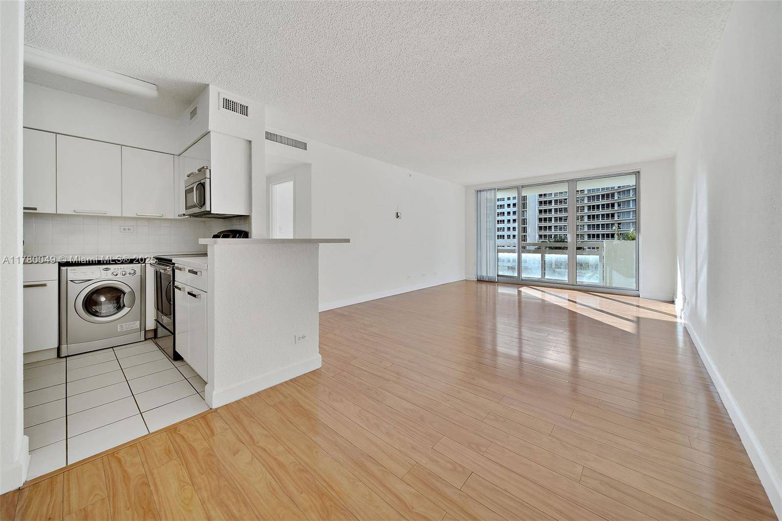 Miami Beach, FL 33139,1500 Bay Rd #S-1266