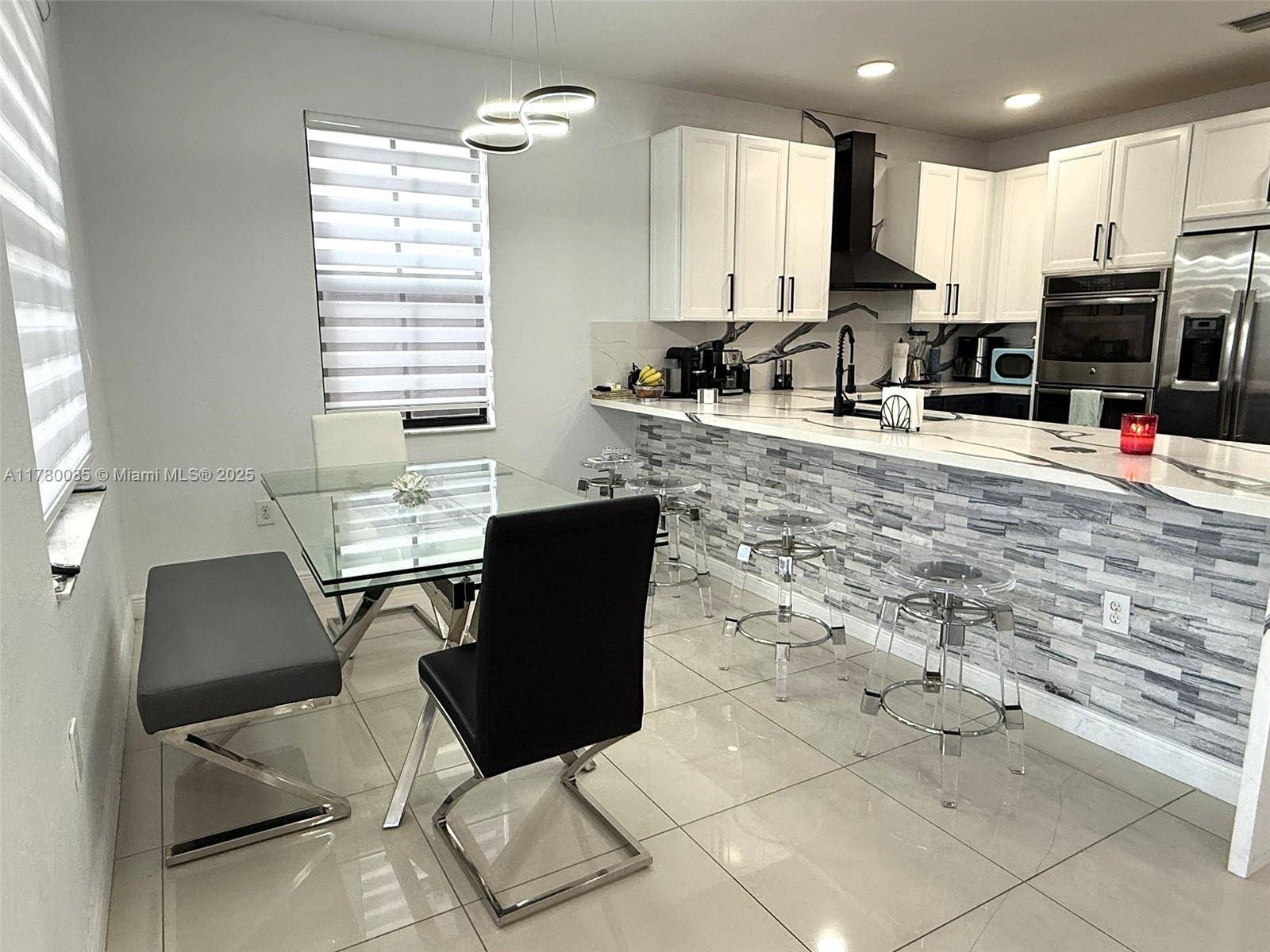 Doral, FL 33178,10060 NW 86th Ter