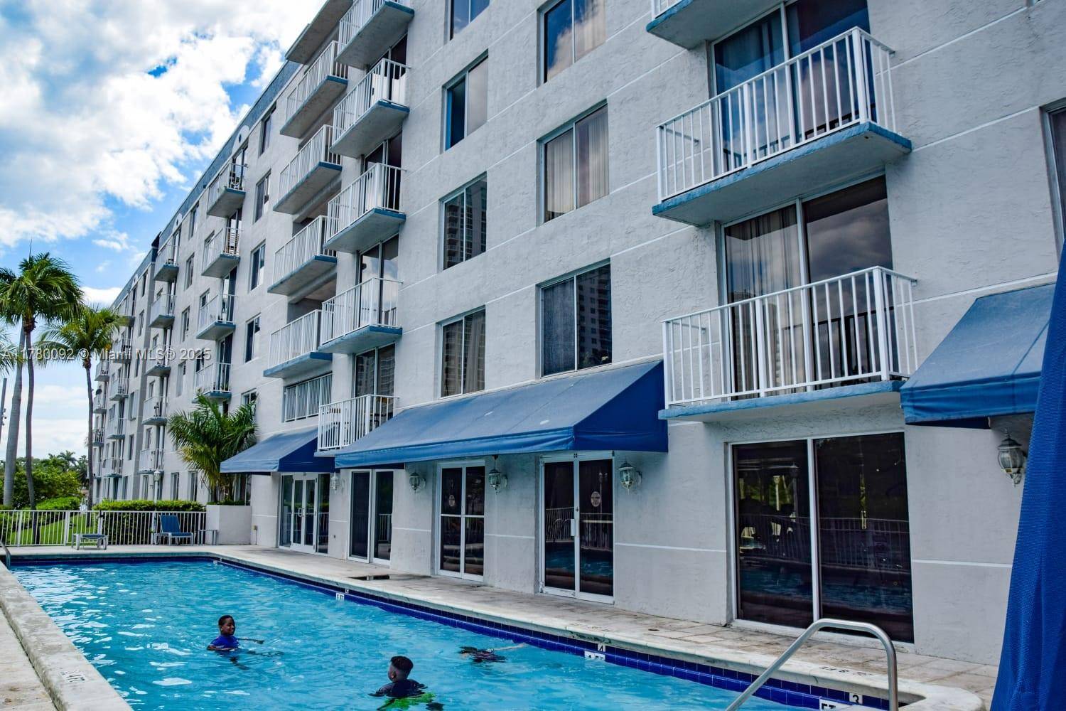Miami, FL 33125,1740 NW N River Dr #318