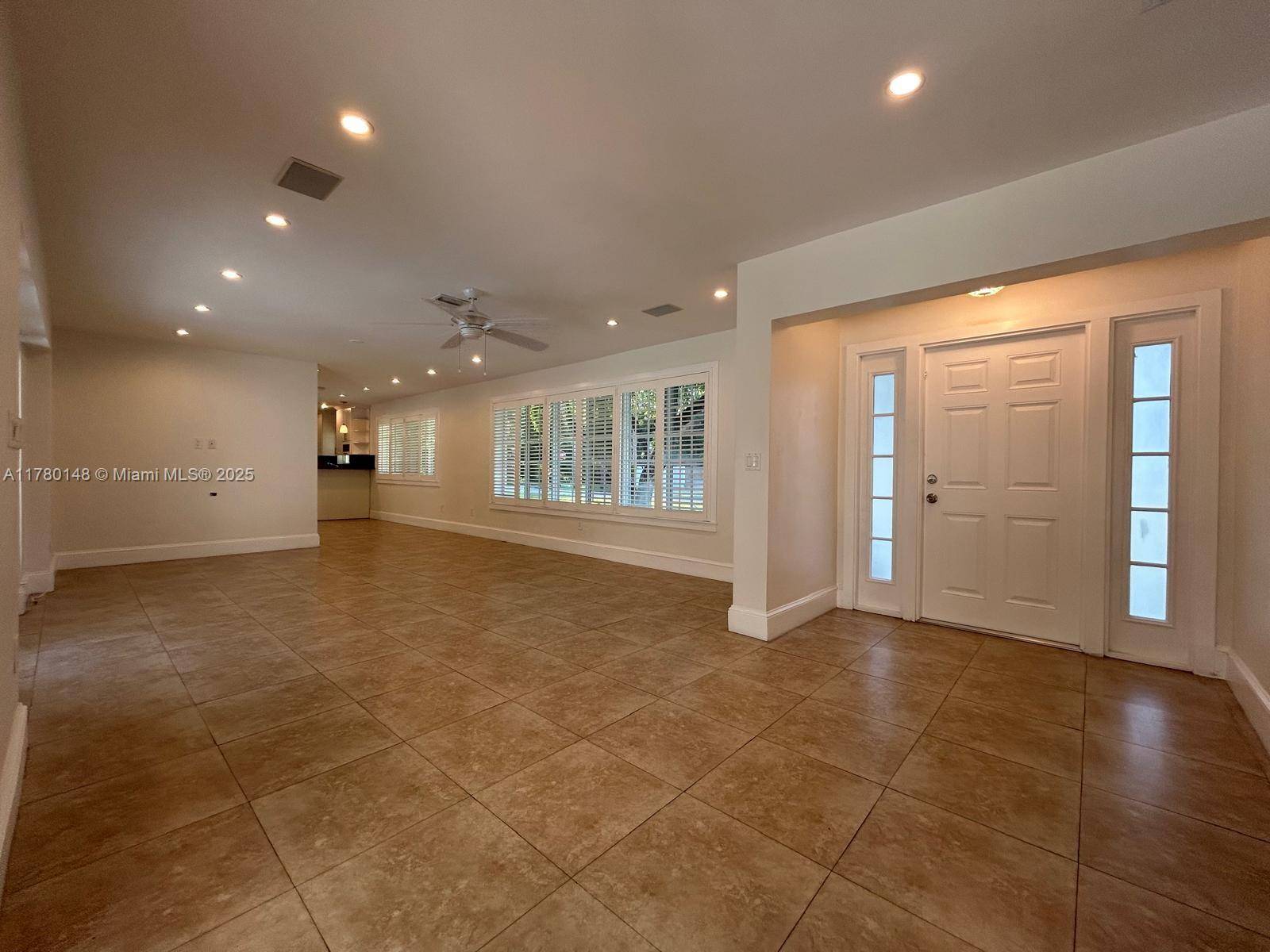 Pinecrest, FL 33156,7790 SW 127th St