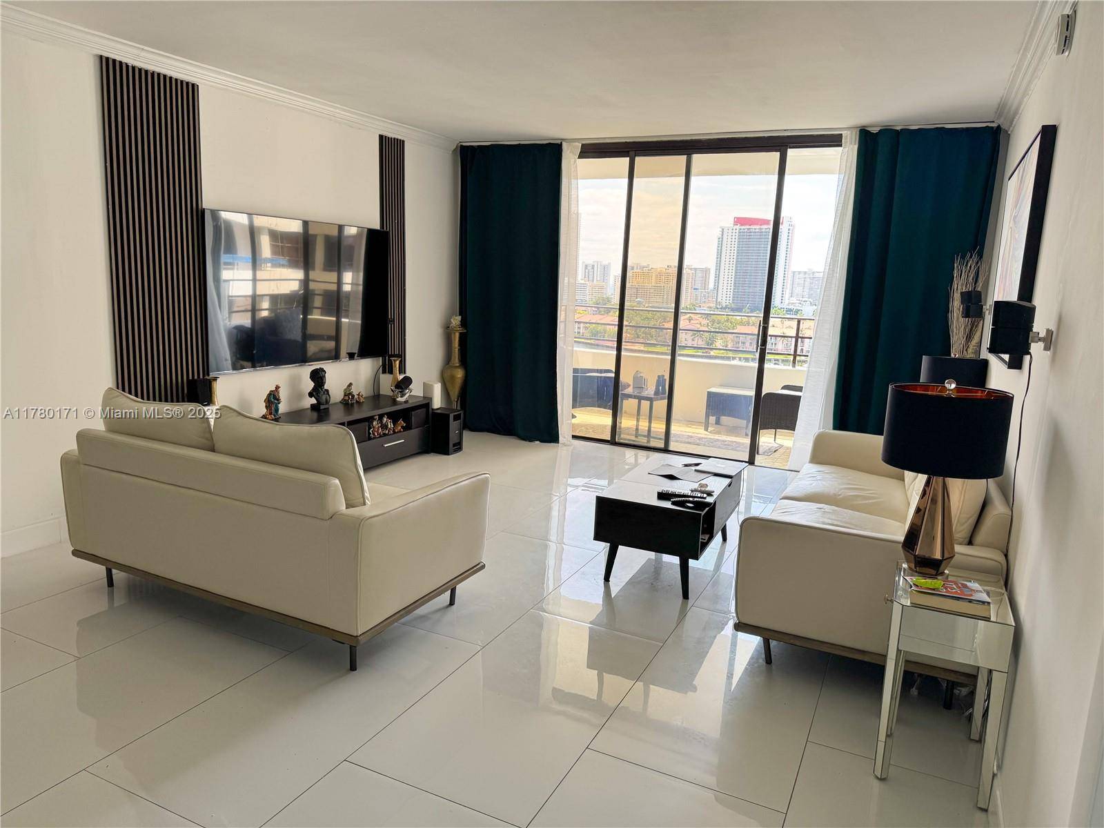 Hallandale Beach, FL 33009,600 Three Islands Blvd #1118