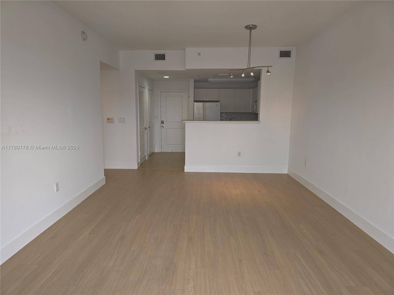 Coral Gables, FL 33134,10 Aragon Ave #819
