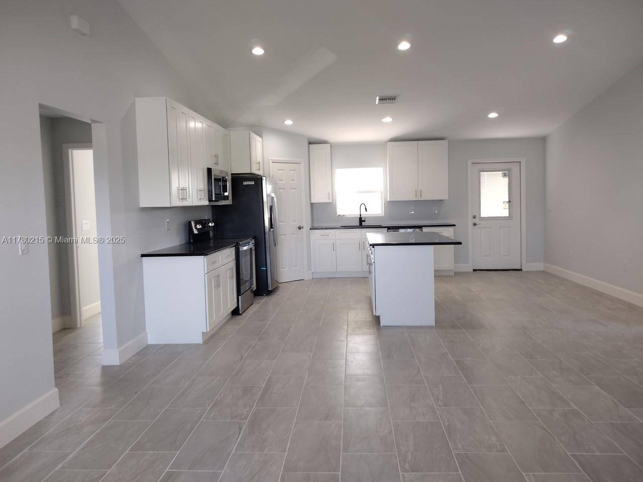 La Belle, FL 33935,400 Carter Ct #0