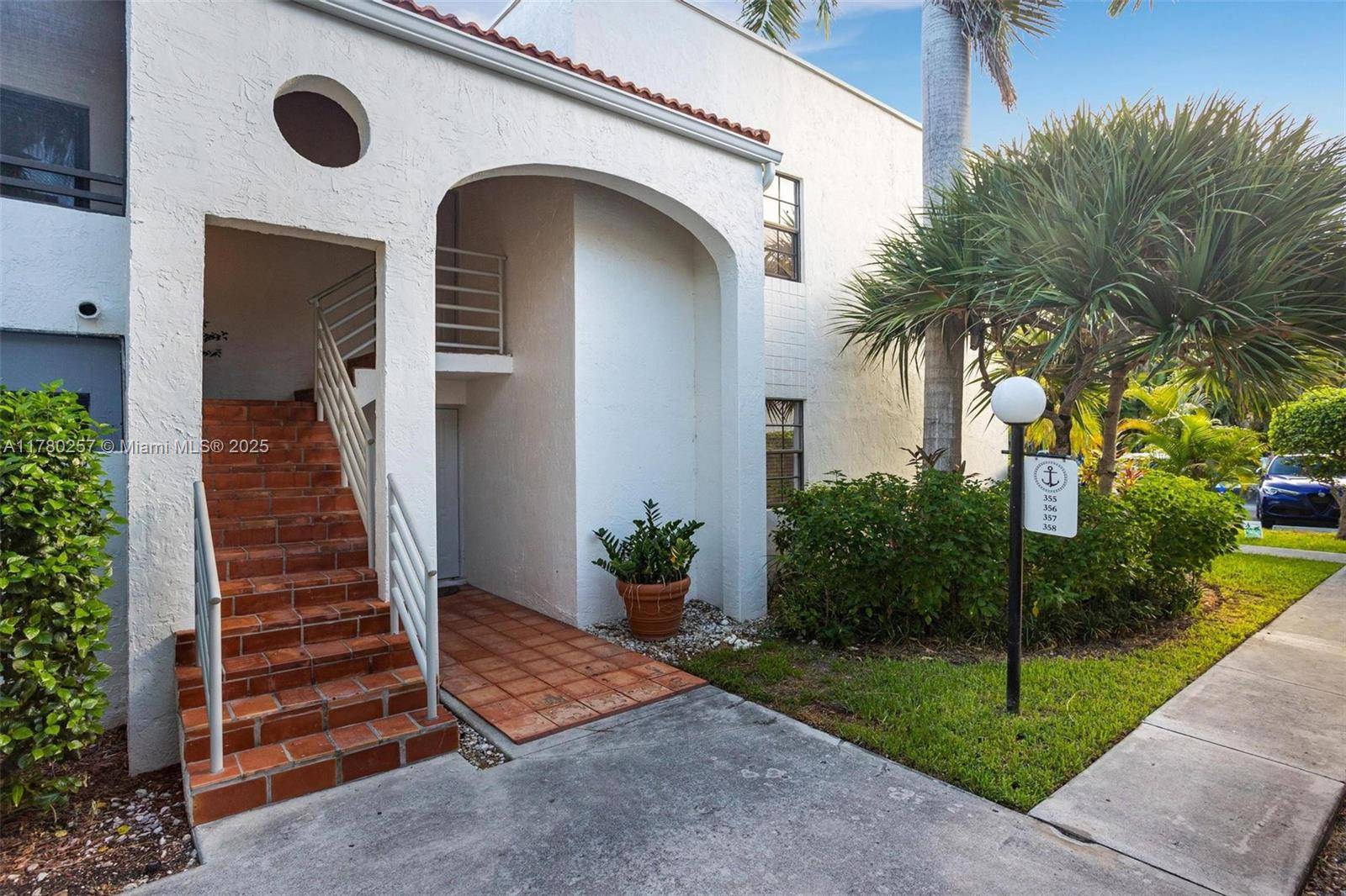 Aventura, FL 33180,3553 Magellan Cir #311-1