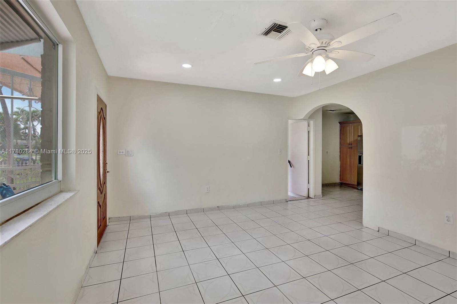 Hollywood, FL 33024,7421 Simms St