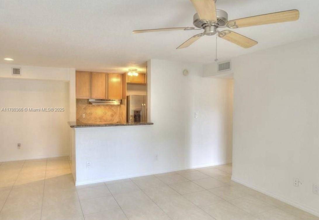 Coral Springs, FL 33071,875 Riverside Dr #713