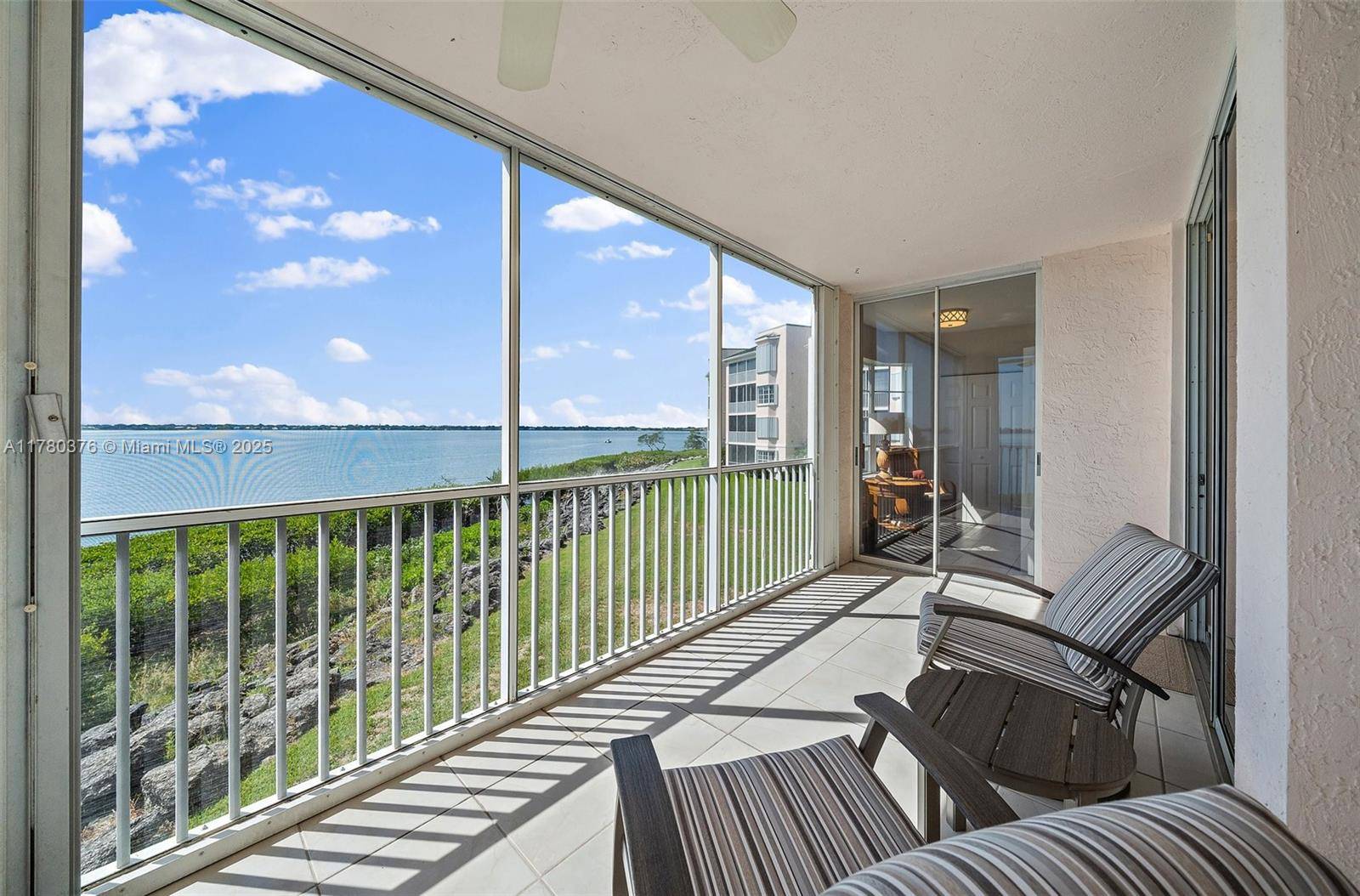 Hutchinson Island, FL 34996,5800 NE Island Cove Way #2207