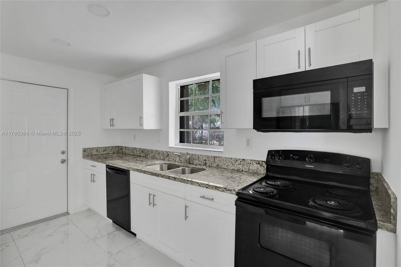 North Miami, FL 33168,265 NW 135th St