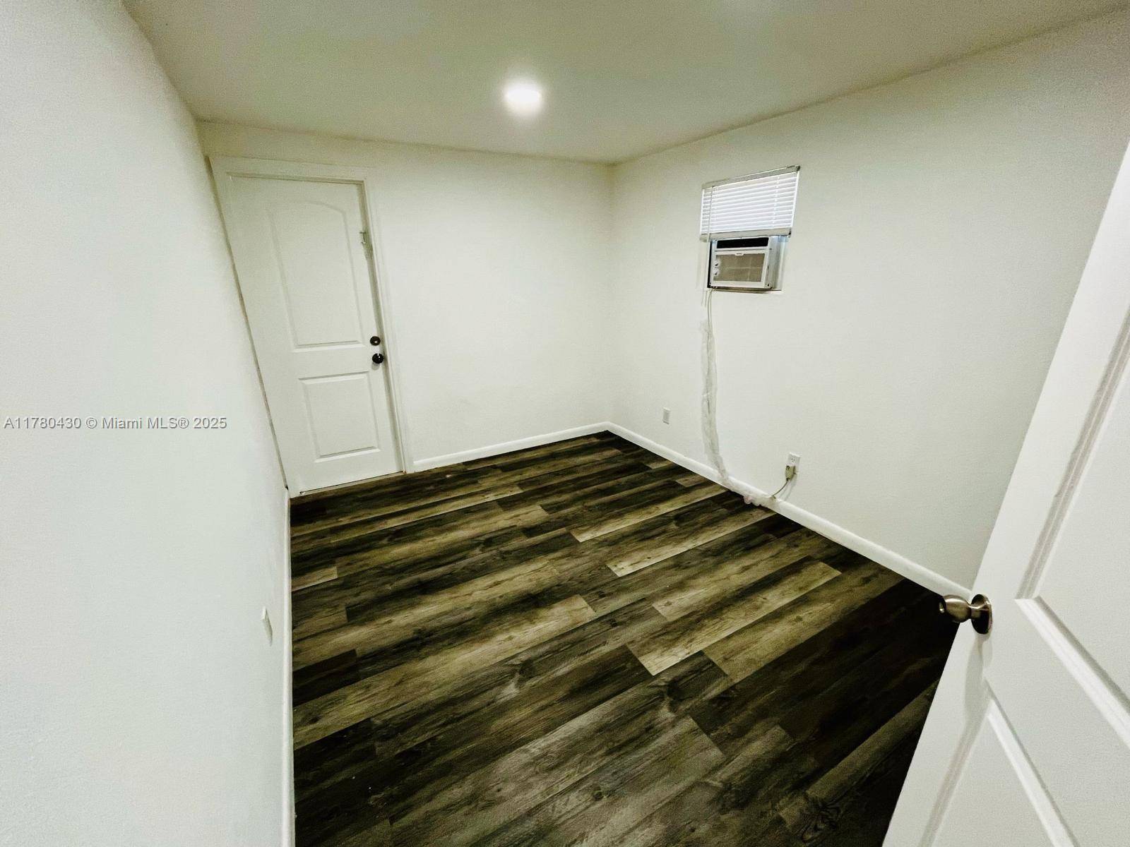 West Palm Beach, FL 33407,1909 Windsor Ave #1909