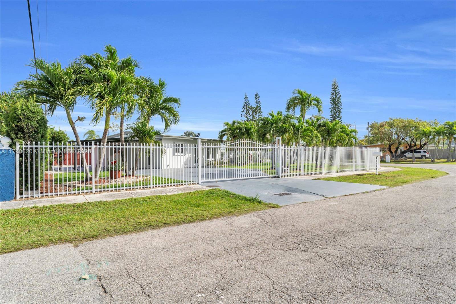Homestead, FL 33033,14441 SW 291st St