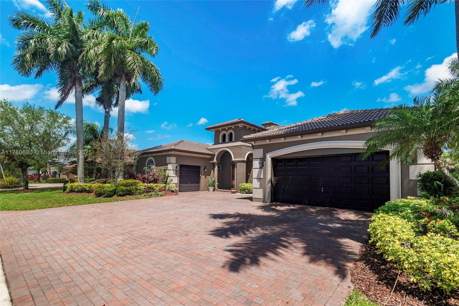 Pembroke Pines, FL 33027,561 E Enclave Cir E