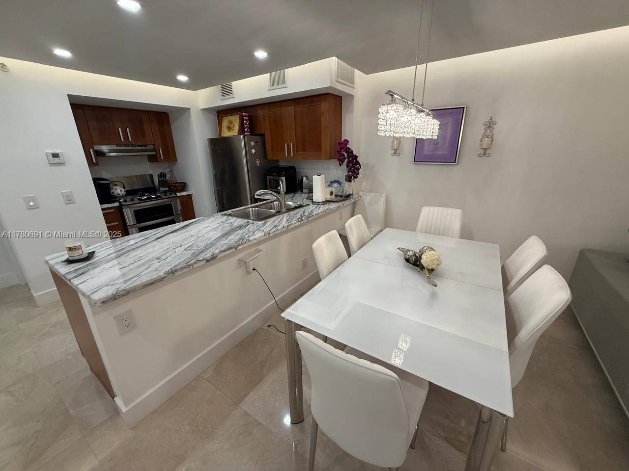 Surfside, FL 33154,9499 Collins Ave #411