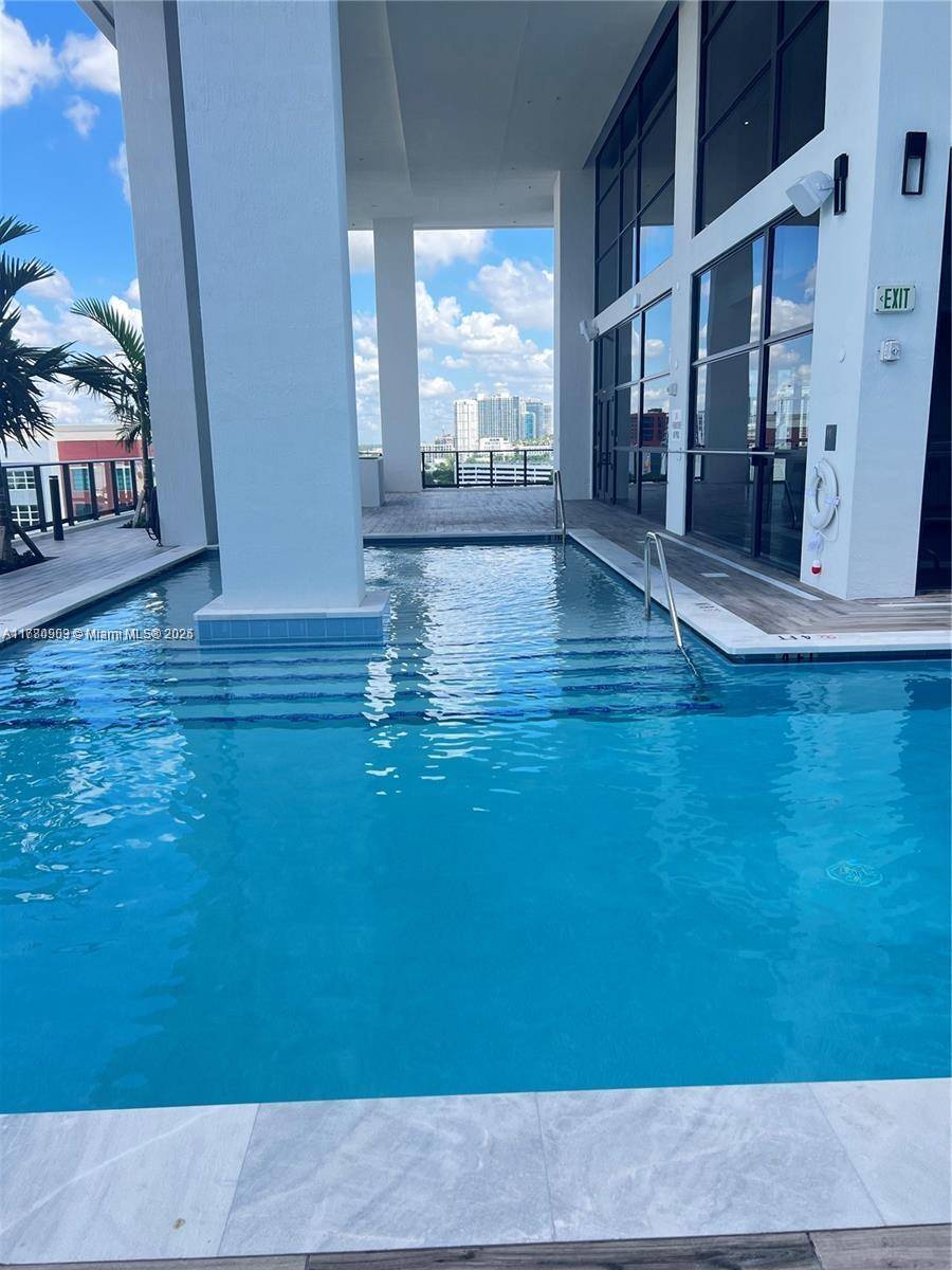 Miami, FL 33132,1642 NE 1st Ave #2509