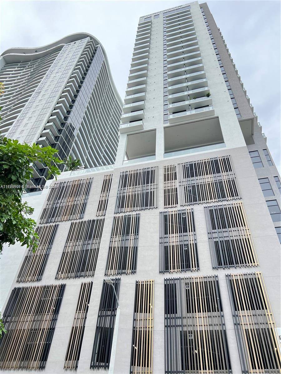 Miami, FL 33132,1642 NE 1st Ave #2509