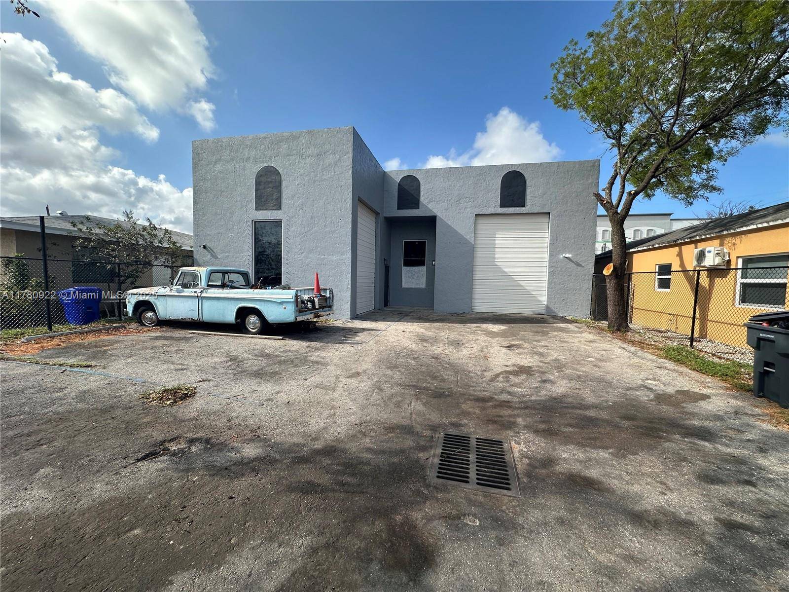 Hollywood, FL 33020,2117 Taylor St
