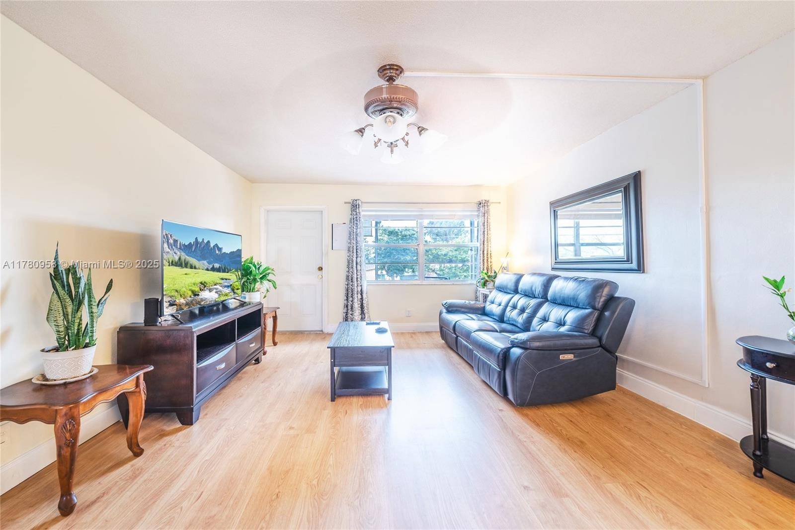 Lauderhill, FL 33313,4310 NW 12th Ct #206