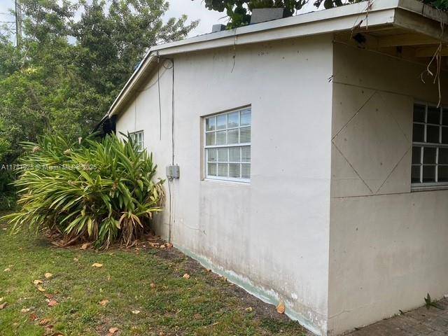 Miami, FL 33165,5244 SW 89th Ave