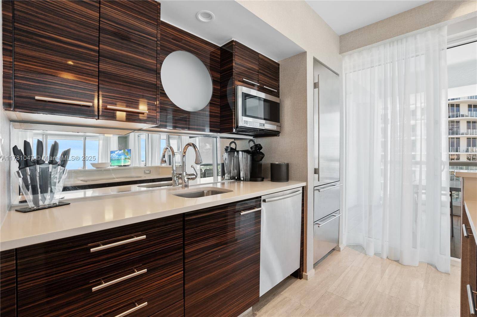 Fort Lauderdale, FL 33304,551 N Fort Lauderdale Beach Blvd #H1705