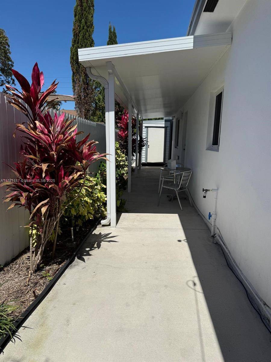 Miami, FL 33125,2247 NW 2nd St #Studio