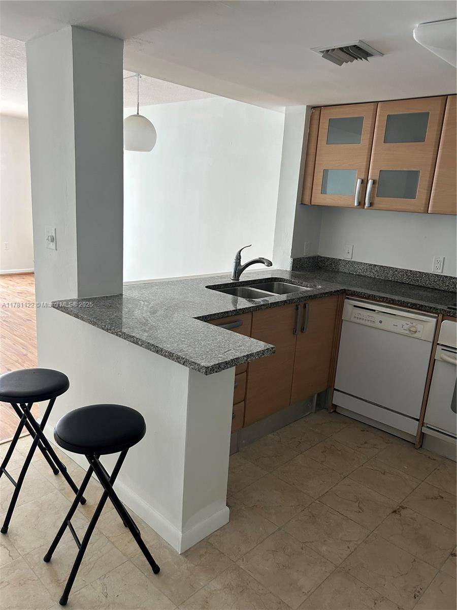 Miami, FL 33129,2101 Brickell Ave #502