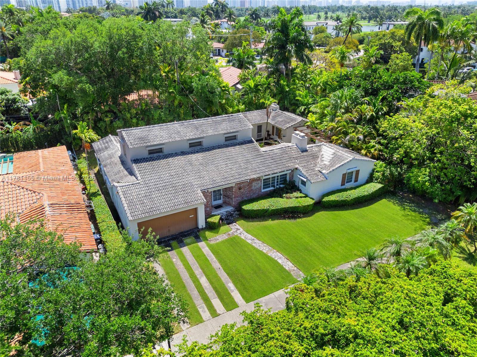 Miami Beach, FL 33141,6371 N Bay Rd