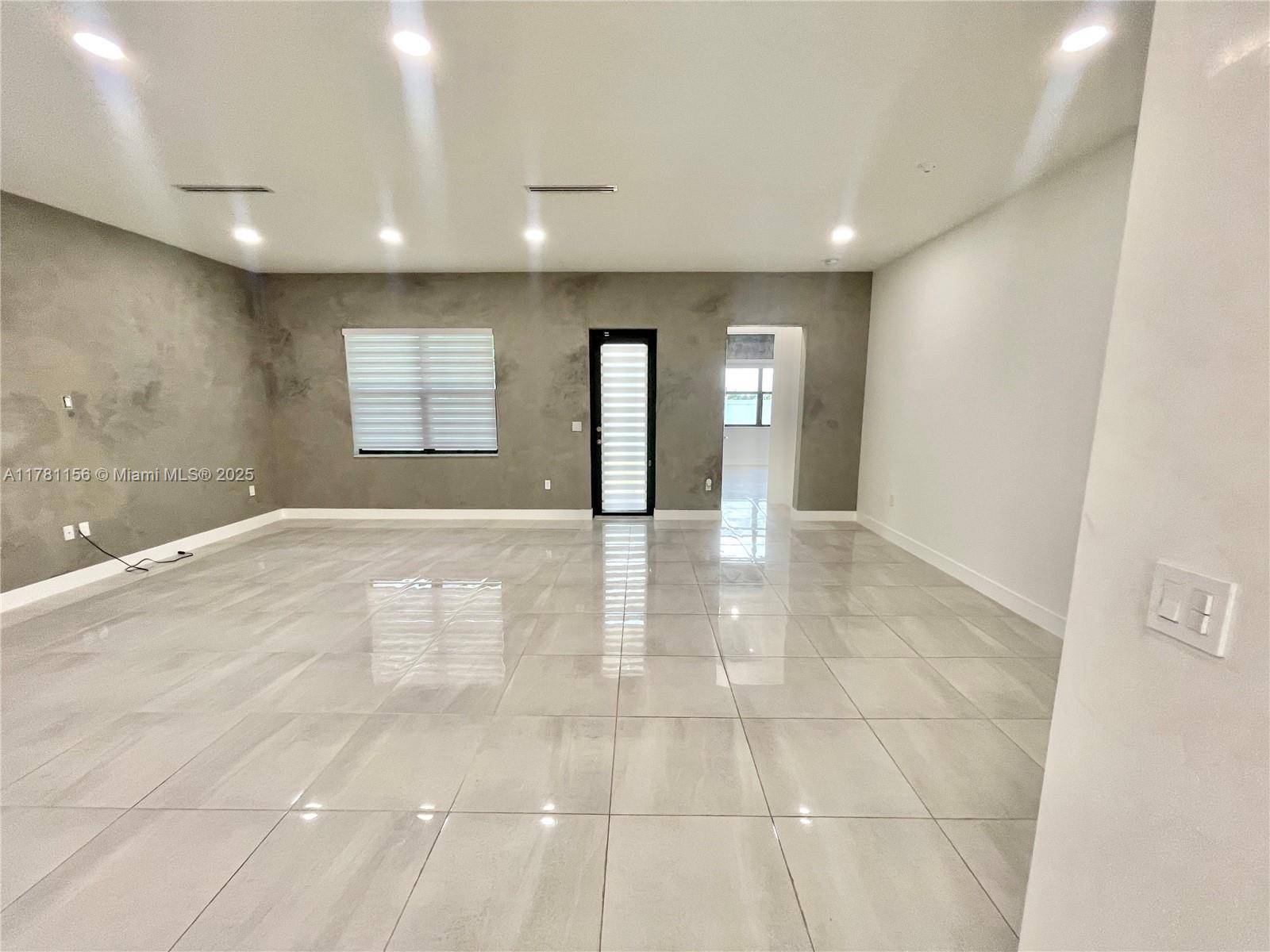 Miramar, FL 33029,17324 SW 41st St