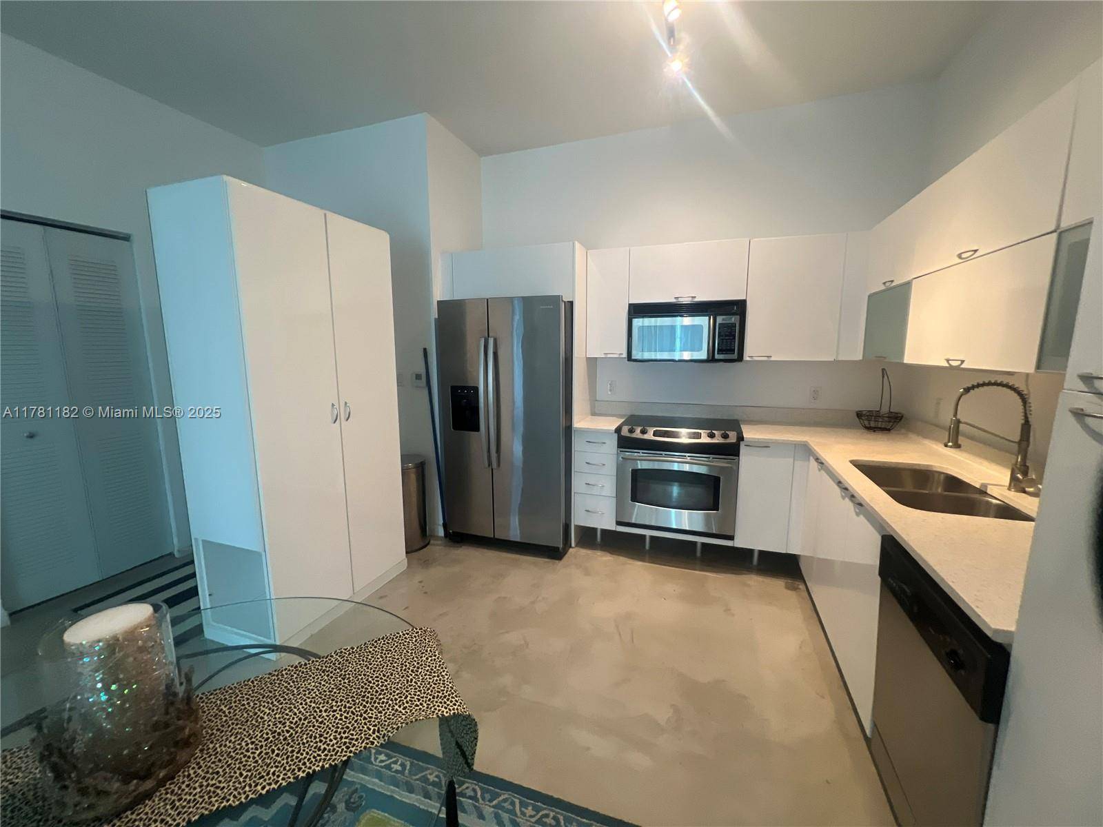 Miami, FL 33132,234 NE 3rd St #1908