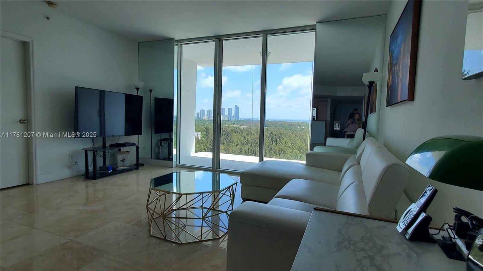North Miami, FL 33181,14951 Royal Oaks Ln #1805